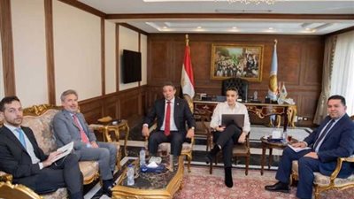 المرشح الرئاسى حازم عمر يستقبل السفير الإيطالي بالقاهرة