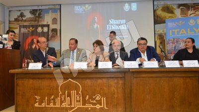محسن منصور: «تتلمذت على إيد سميرة محسن واتشرفت بالعمل مع سميحة أيوب»