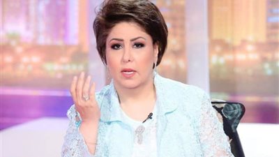فجر السعيد تدعم بيومي فؤاد: «الهجوم عليك موضة.. يا جبل مايهزك ريح»