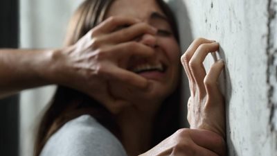 عوقب بالمؤبد: طالب البدرشين استغل تواجد «قاصر» بمفردها واعتدى عليها بالقوة