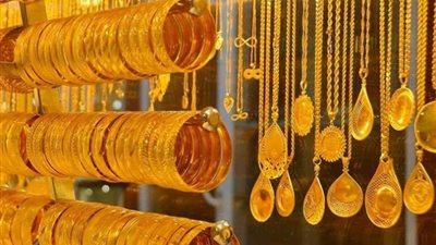 انخفاض طفيف في أسعار الذهب بمنتصف تعاملات اليوم الثلاثاء