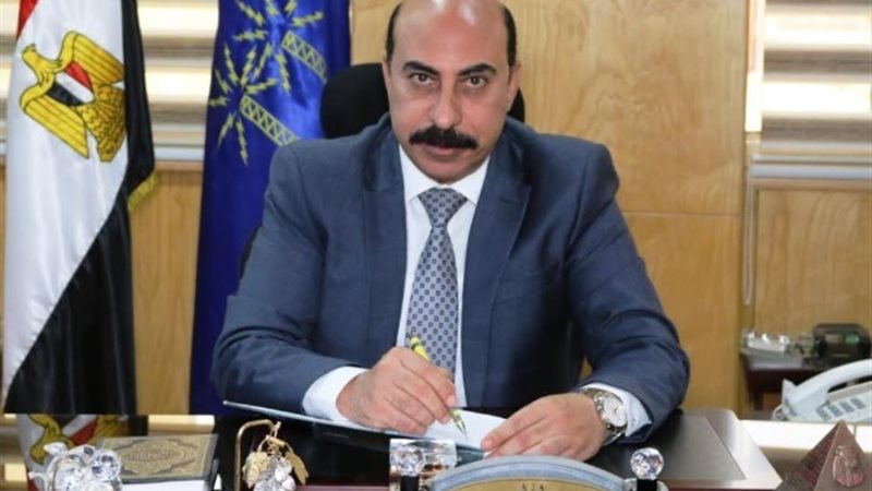 اللواء أشرف عطية محافظ أسوان