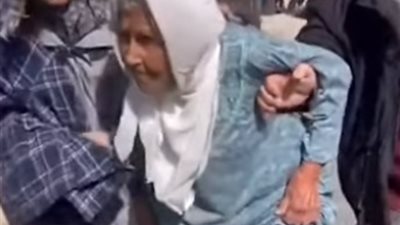 الحاجة أنعام 90 عاما عاشت النكبة.. واليوم تشهد النزوح في غزة.. فيديو