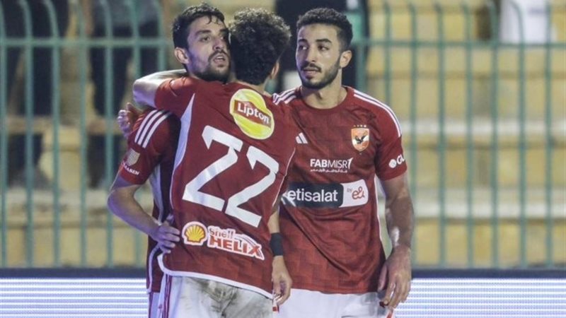 محمد عبد المنعم مدافع الأهلى