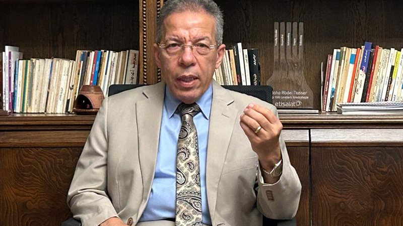 الدكتور أسامة عبد الحي، نقيب الأطباء
