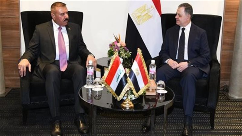 وزير الداخلية اللواء محمود توفيق