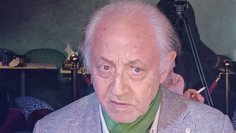 عبد العزيز مخيون
