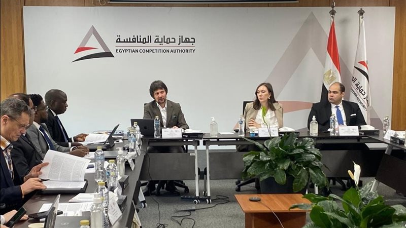 حماية المنافسة يجتمع مع مجموعة عمل 