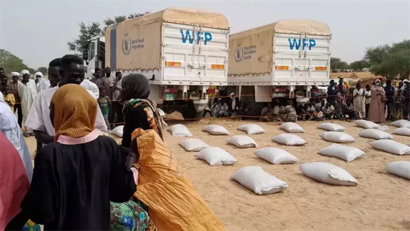 فتح معبر أدرى الحدودى بالسودان 