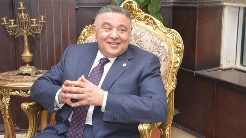 محافظ البحر الأحمر 
