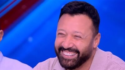 أحمد فهمي يقاضي أحد التطبيقات بسبب الذكاء الاصطناعي