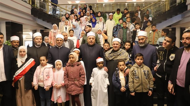 الطلاب المشاركين في المسابقة 