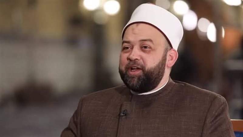 الدكتور مصطفى عبد السلام، إمام مسجد عمرو بن العاص،