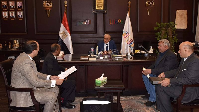 محافظ الاقصر