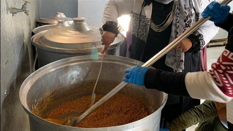 مطبخ بإيد بناتها 
