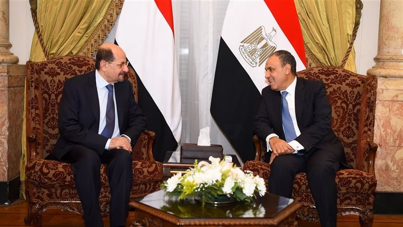 وزير الخارجية ونظيره اليمني
