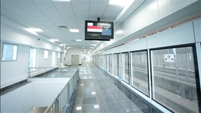 التشطيبات النهائية لمحطات مشروع مونوريل شرق النيل (صور)