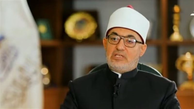 الدكتور نظير عياد، 