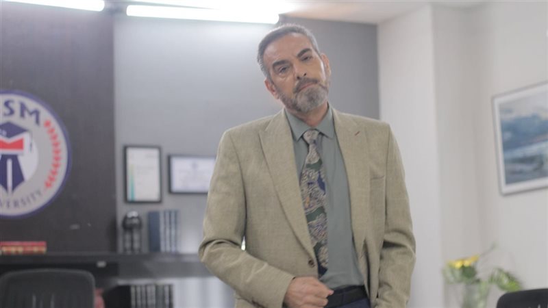 أحمد عبد العزيز في 