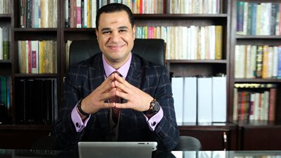 أستاذ صحة نفسية: لا تتسرع في قبول الاعتذار قبل الإجابة عن هذه الأسئلة