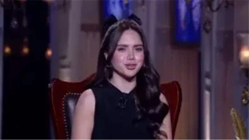 الفنانة رنا رئيس 