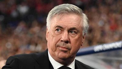 أنشيلوتي يستبعد نجمي ريال مدريد من قائمة الفريق ضد رايو فايكانو