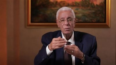 حسام موافي يحذر من الإفراط في تناول الأدوية ويحدد أسباب فشل نخاع العظام