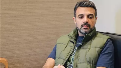 عمرو محمود ياسين يكشف كيف ظُلم في أجره (فيديو)
