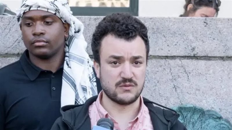 محمود خليل الناشط الفلسطيني