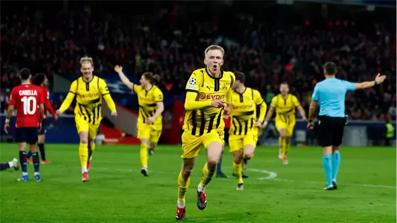 بروسيا دورتموند 