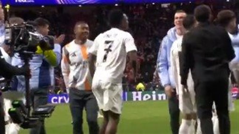 لاعبي ريال مدريد