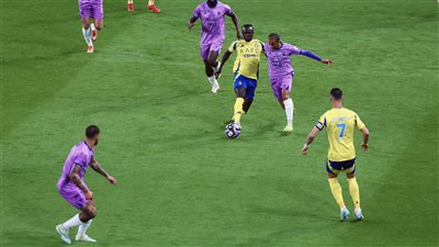 النصر يعبر الخلود بثلاثية في دوري روشن السعودي (فيديو)