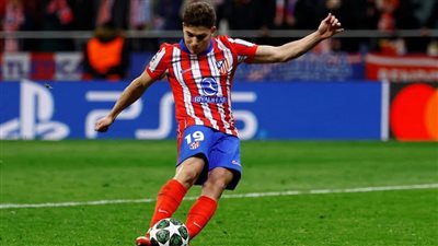 ألفاريز يقود تشكيل أتلتيكو مدريد لمواجهة برشلونة في كأس ملك إسبانيا 