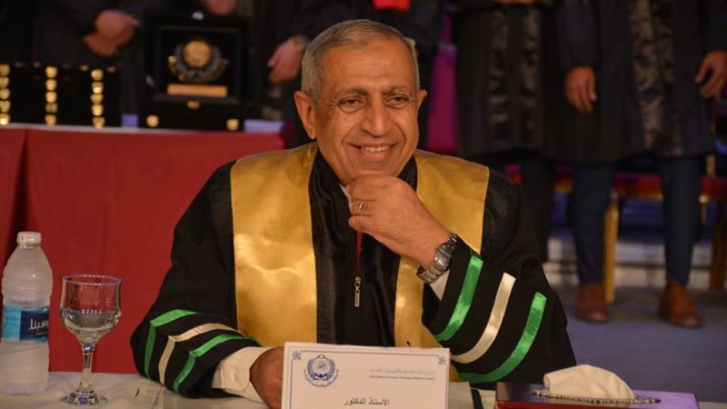  الدكتور إسماعيل عبد الغفار، رئيس الأكاديمية العربية 
