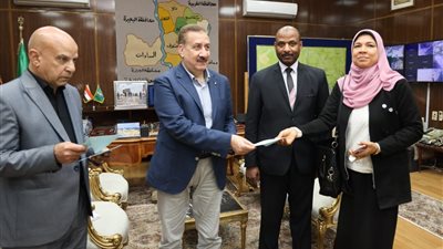 تسليم إعانات مالية لـ 1000 أسرة من الأولى بالرعاية بالمنوفية