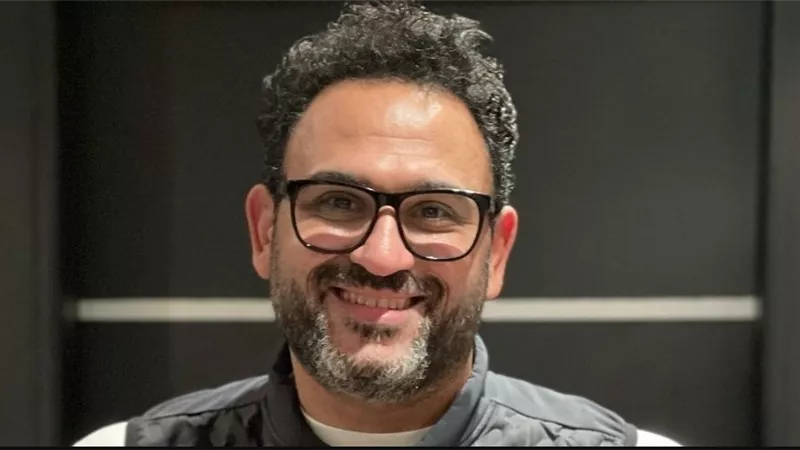 أكرم حسني