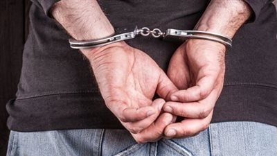 ضبط مالك محل لبيع أجهزة فك شفرات القنوات الفضائية في إمبابة