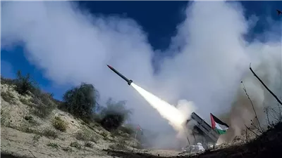 كتائب القسام تعلن قصف تل أبيب برشقة صاروخية ردا على المجازر بحق المدنيين