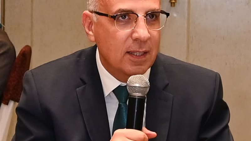 وزير الري 