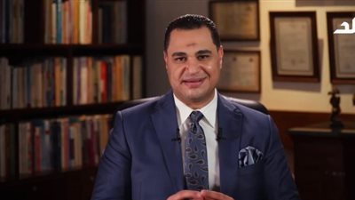 أستاذ علاج نفسي: أزمات وصدمات الطفولة تُخزن  في النفس (فيديو)