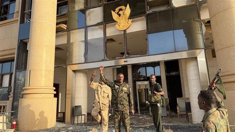 السيطرة على القصر الرئاسي بالخرطوم 