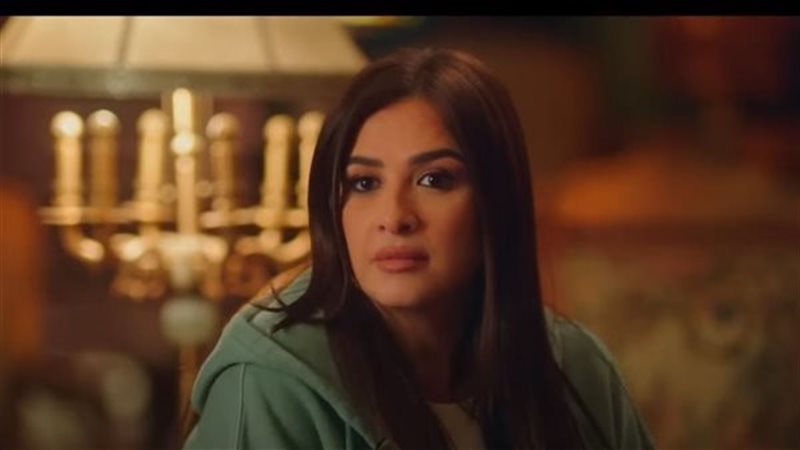 الفنانة ياسمين عبد العزيز