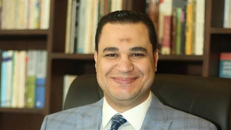 الدكتور احمد هارون