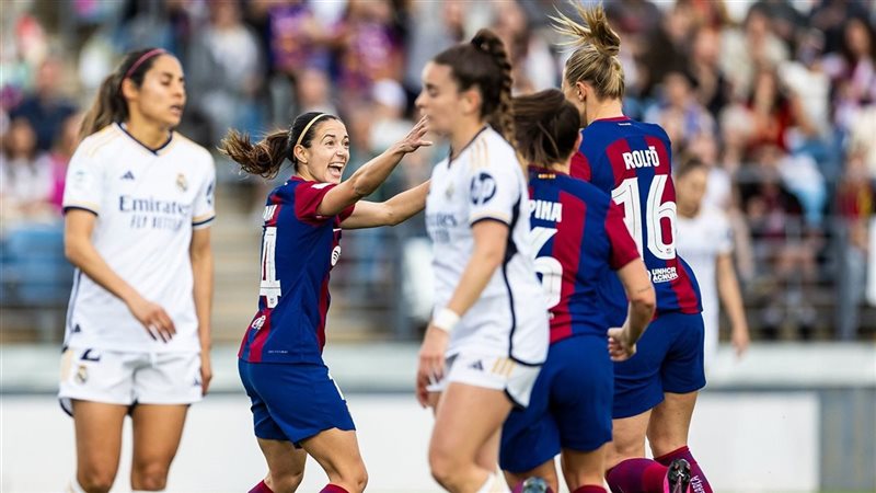 سيدات ريال مدريد وبرشلونة