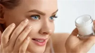 طرق طبيعية لتخفيف جفاف العين وتعزيز ترطيبها