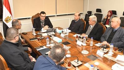 وزير الإسكان يعقد اجتماعه الدوري لمتابعة موقف تنفيذ مشروعات «حياة كريمة»