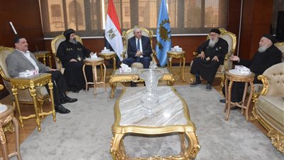 محافظ الغربية يستقبل الأنبا أغناطيوس للتهنئة بعيد الفطر
