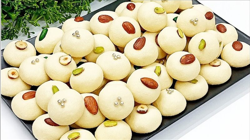 الغريبة الناعمة