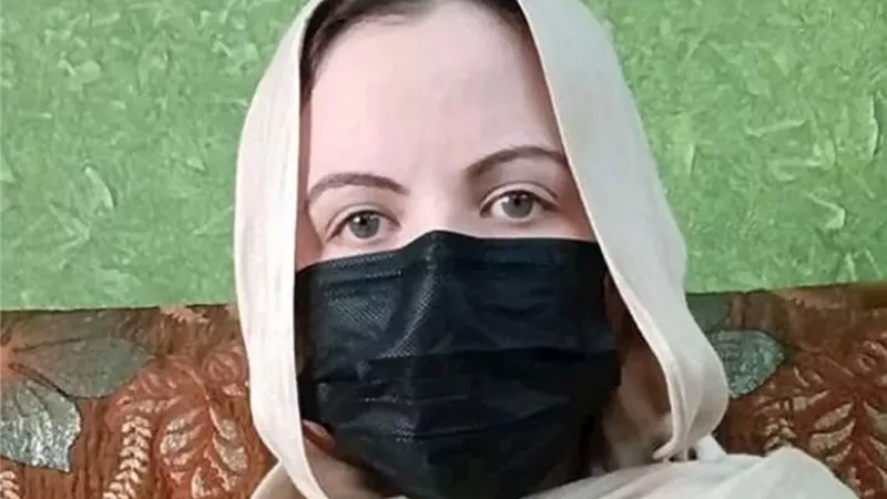 فتاة الطالبية