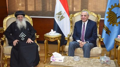  للتهنئة بعيد الفطر المبارك.. محافظ الغربية يستقبل مطران طنطا وتوابعها